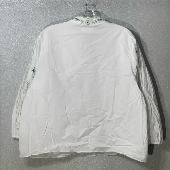 HYACINTH HOUSE Green Embroidery Erin Top - Size XL - Picture 6 of 6